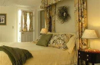 Bed & Breakfast Fairville 2*