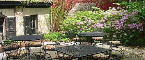 Bed & Breakfast Fairville 2*